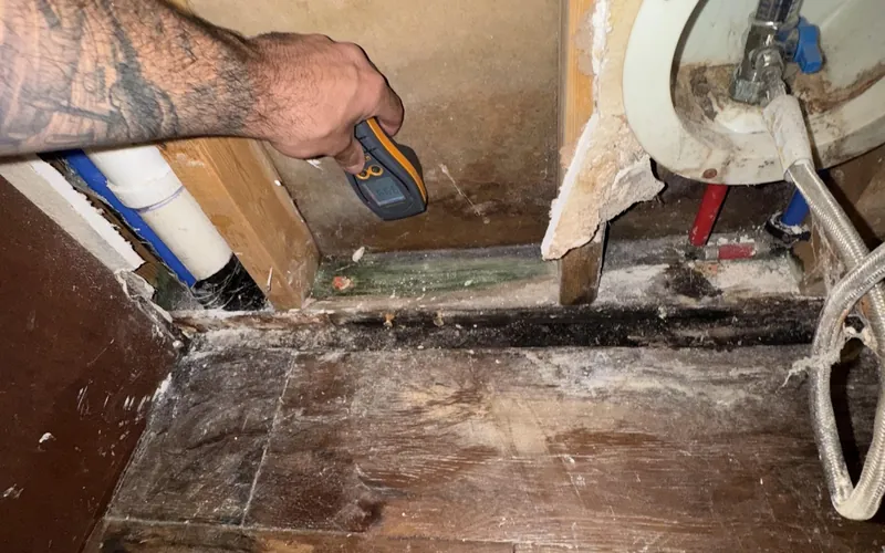 Burst Pipe Water Damage in Dale, TX